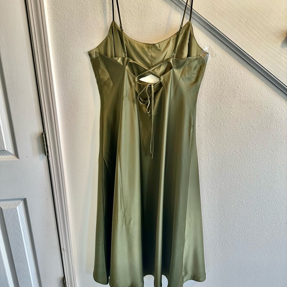 Elegant Olive Green Satin Midi Dress new with tags. - Picture 5 of 8